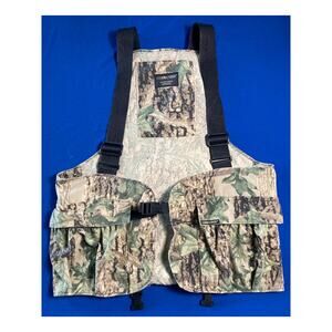 Commander Sportsman Apparel Adjustable Camo Hunting Vest - with Pockets